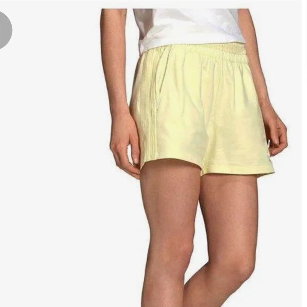 Adidas Originals Women's 3 Stripes Shorts size XL